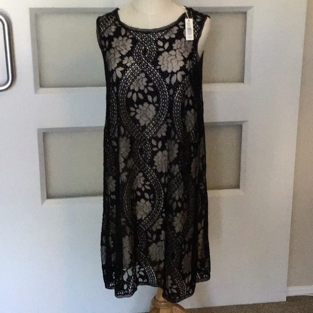 A line midi black lace dress